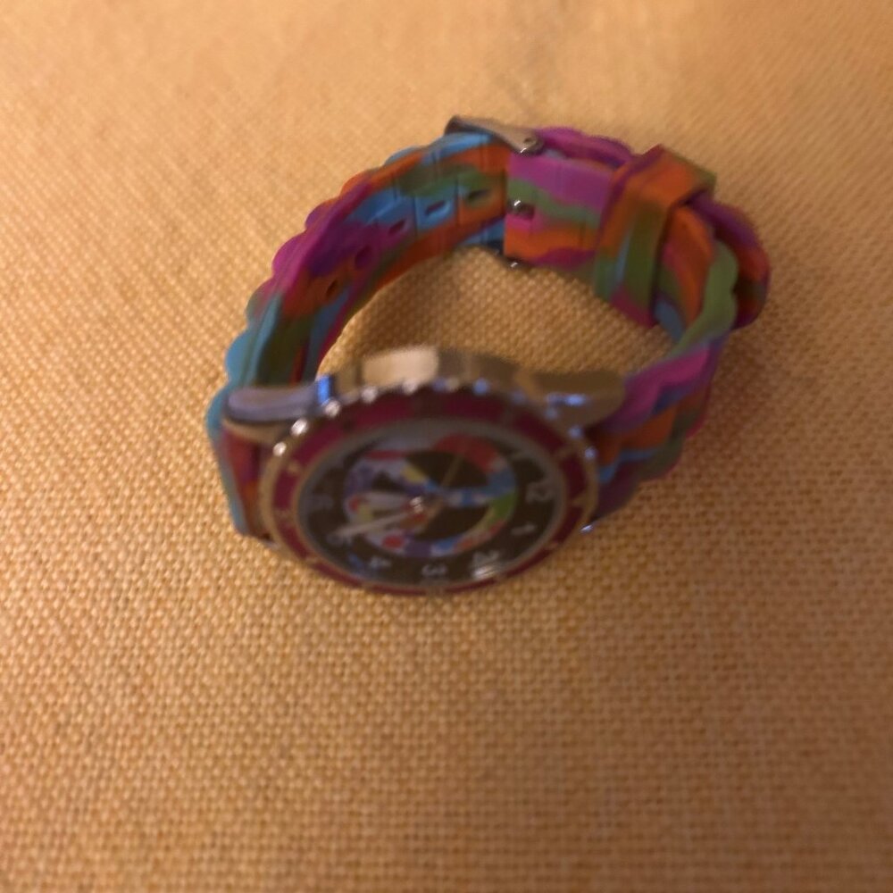 Rainbow Peace wristwatch w silicone band  total 7in